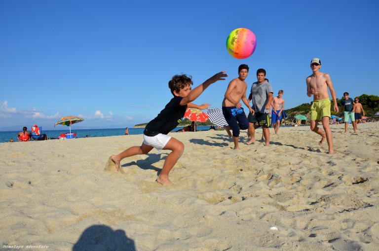 Tabere pentru copii la mare în vara 2023. Ce trebuie să știe orice părinte, înainte de a lua decizia