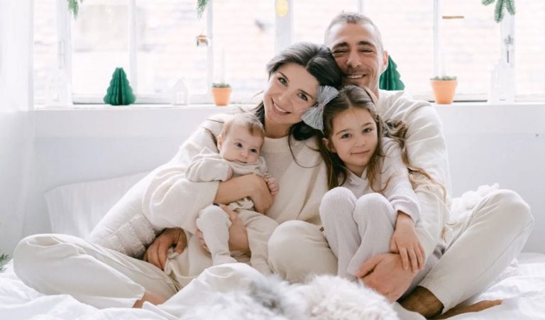 Soția lui Vladimir Drăghia, în teniși la botezul mezinei Alegra. Primele imagini de la eveniment, unde a avut loc petrecerea