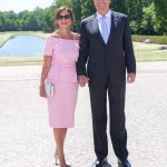 “În sfârșit o ținută care o avantajează!”. Cum a apărut Carmen Iohannis la un dineu oficial în Germania. Și-a schimbat stilistul