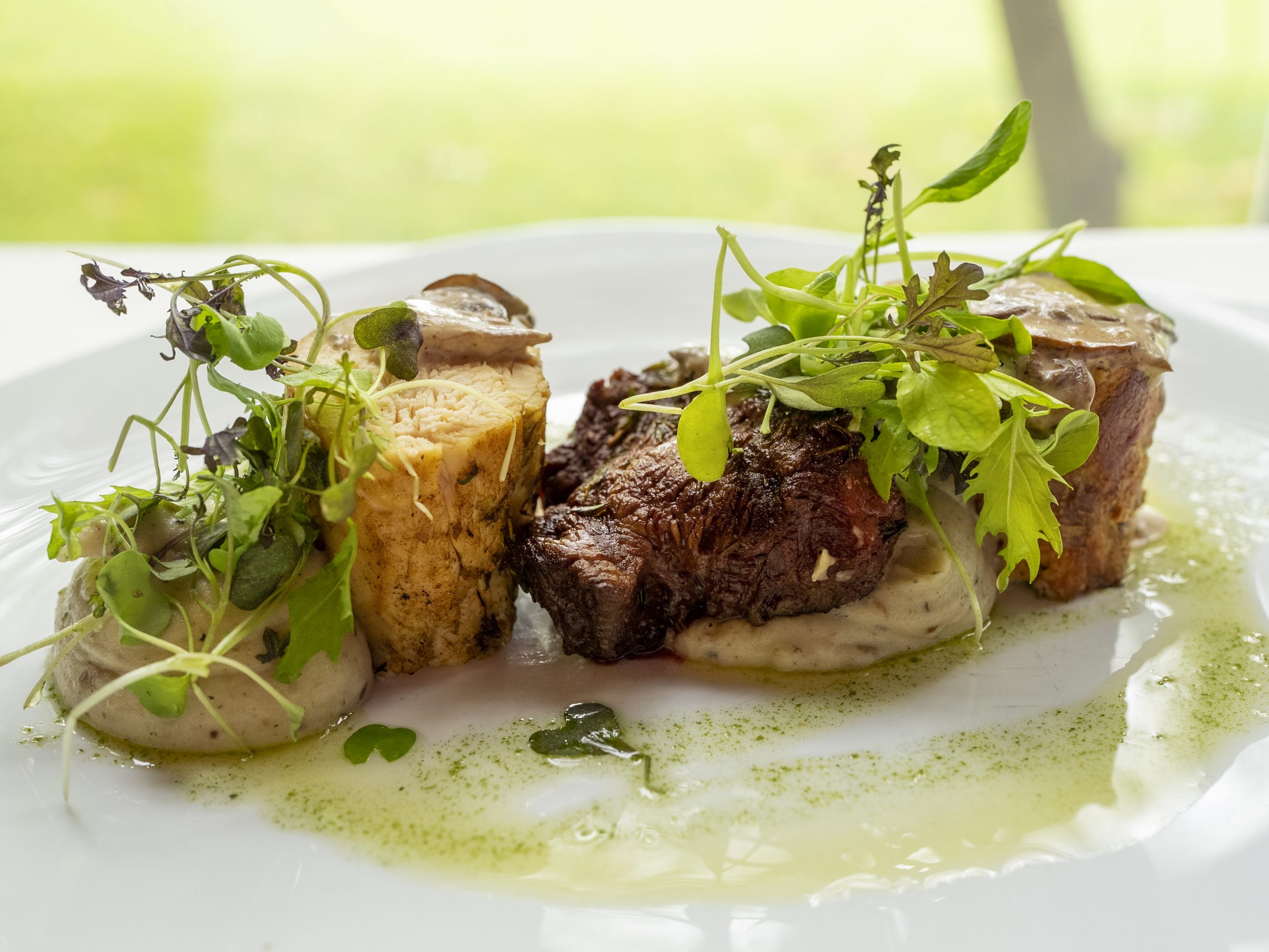 Meniul ales de Andreea Antonescu la botezul fiicei sale, Venice Victoria. Preparatul special cu care vrea să-și surprindă invitații