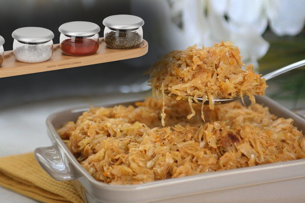 Secretul pentru o varză călită ca la bunica. Ce să presari deasupra ei pentru un plus de savoare. Doar așa o vei prepara de acum încolo