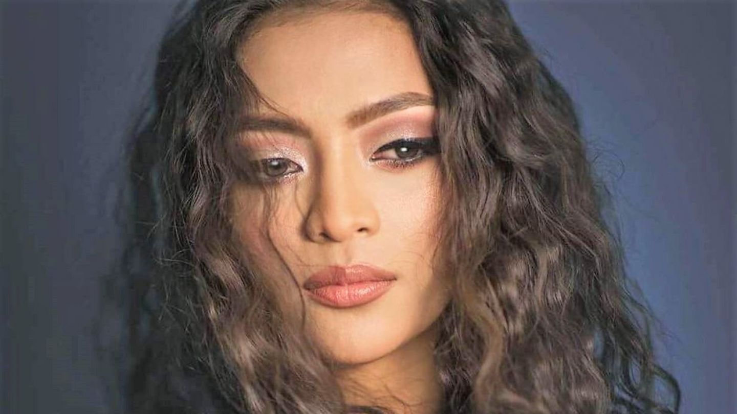 Bella Santiago, în lacrimi