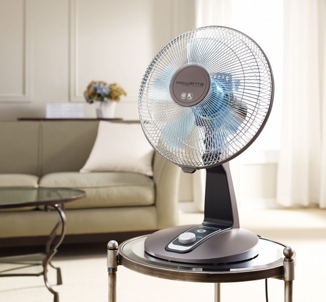 Ai folosit greșit ventilatorul toată viața. Trucul ca să obții mai multă răcoare, va avea efectul unui aer condiționat