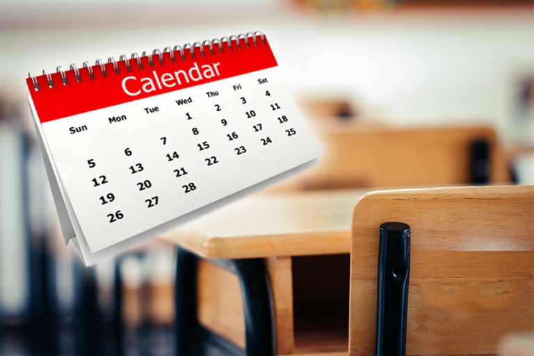 Când au elevii prima vacanță în anul școlar 2023-2024. Surpriză mare pentru profesori