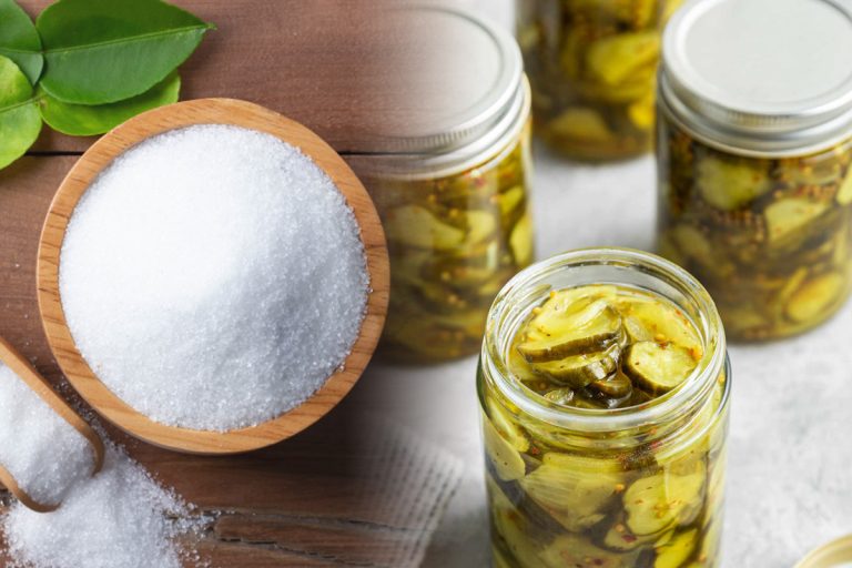 Câtă sare se pune la castraveții murați. Cantitatea corectă ca să iasă crocanți și delicioși