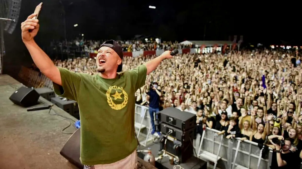 Ce mesaj a transmis Puya pe scena de la Neversea