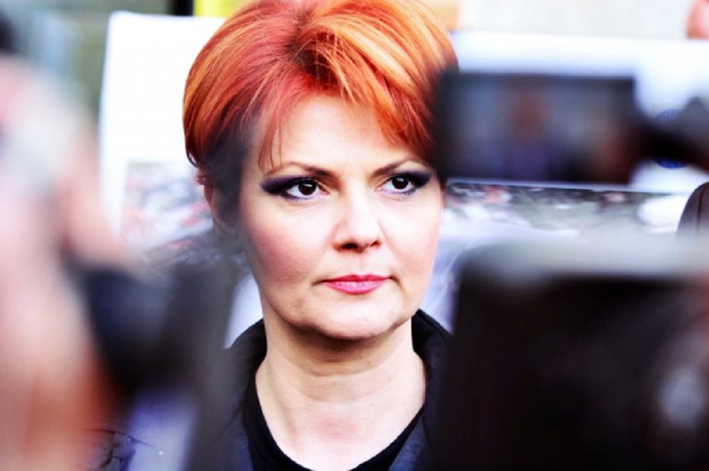 Ce studii are Lia Olguta Vasilescu, de fapt. Care a fost primul ei job, putini stiu