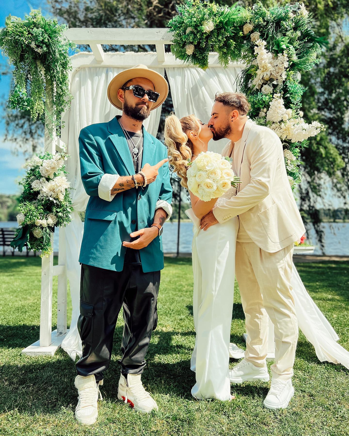 Cucu de la Noaptea Tarziu 1