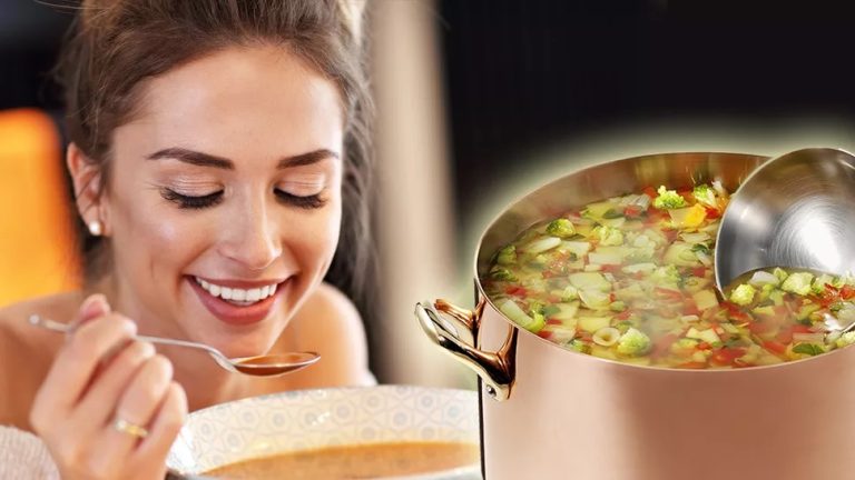 De ce să presari scorțișoară în ciorbă. Trucul bucătarilor pricepuți care te scapă de o mare problemă