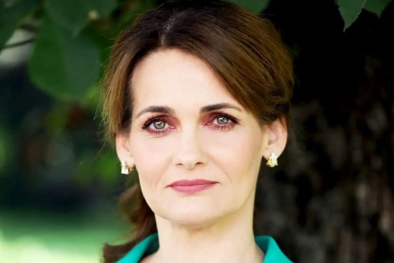 Elvira Deatcu, despre momentele în care a jucat alături de Florin Piersic. Ce spune despre marele actor: “E un reper pentru mine!” VIDEO EXCLUSIV