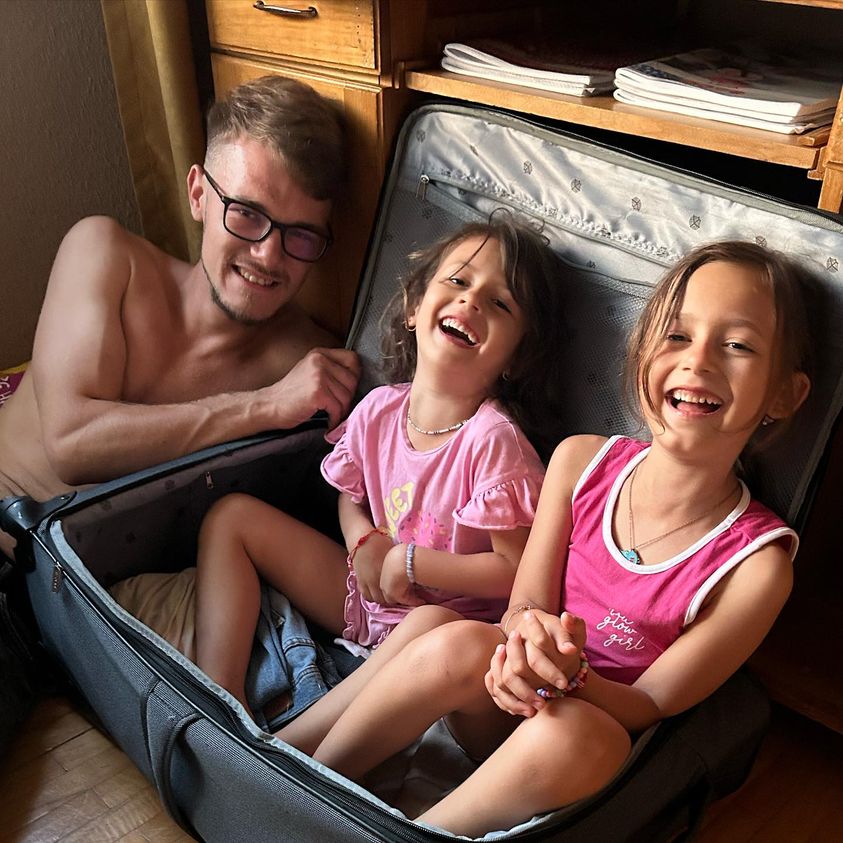 Fetitele lui George Burcea