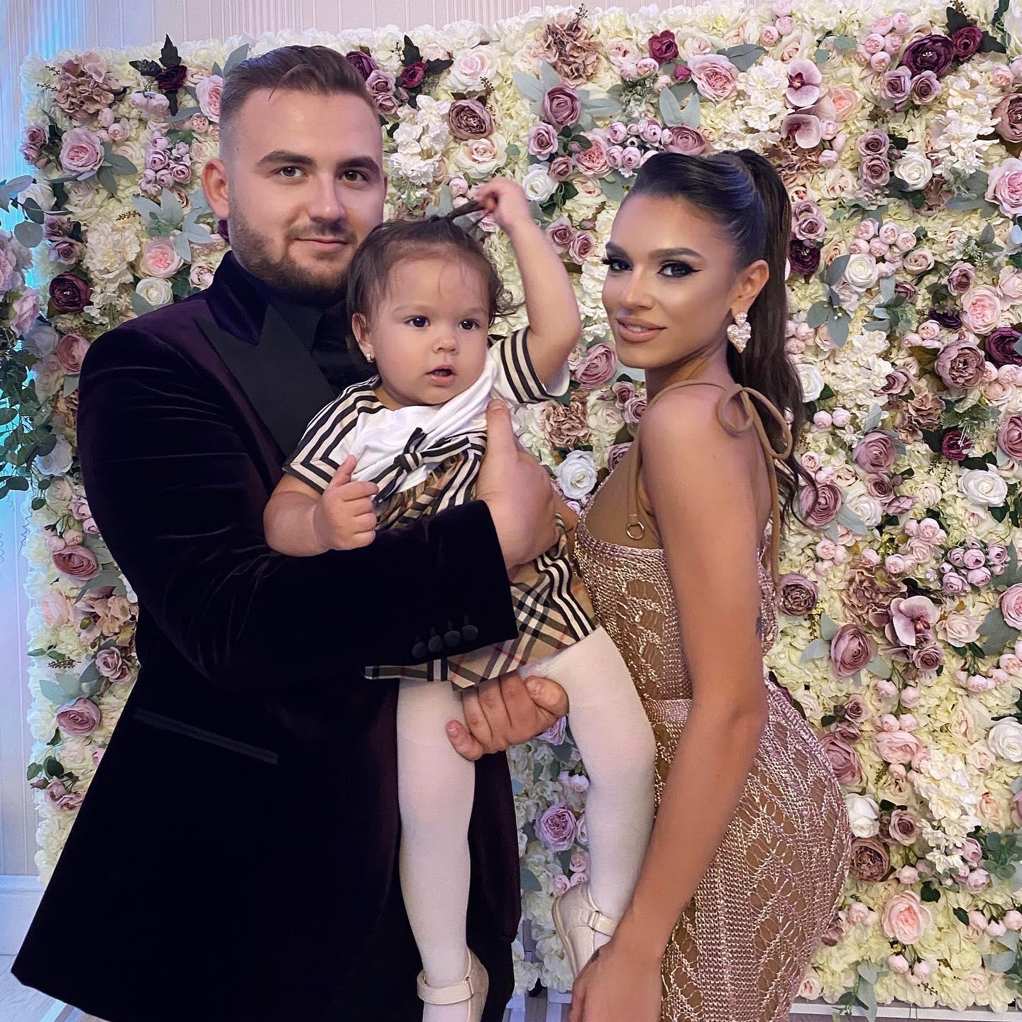 Karmen Simionescu, sotul si copilul ei