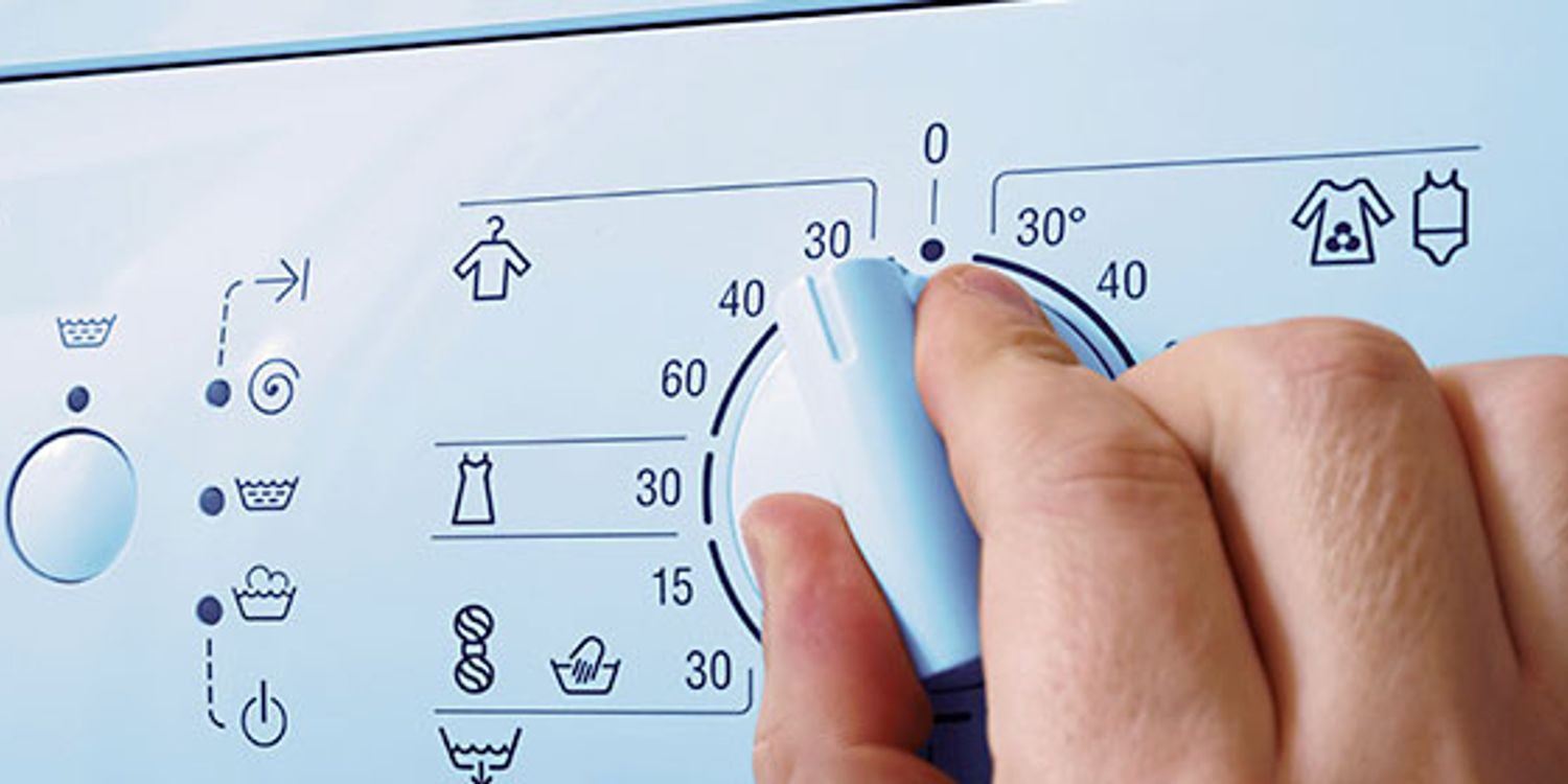 La ce temperatura se spala hainele colorate 1