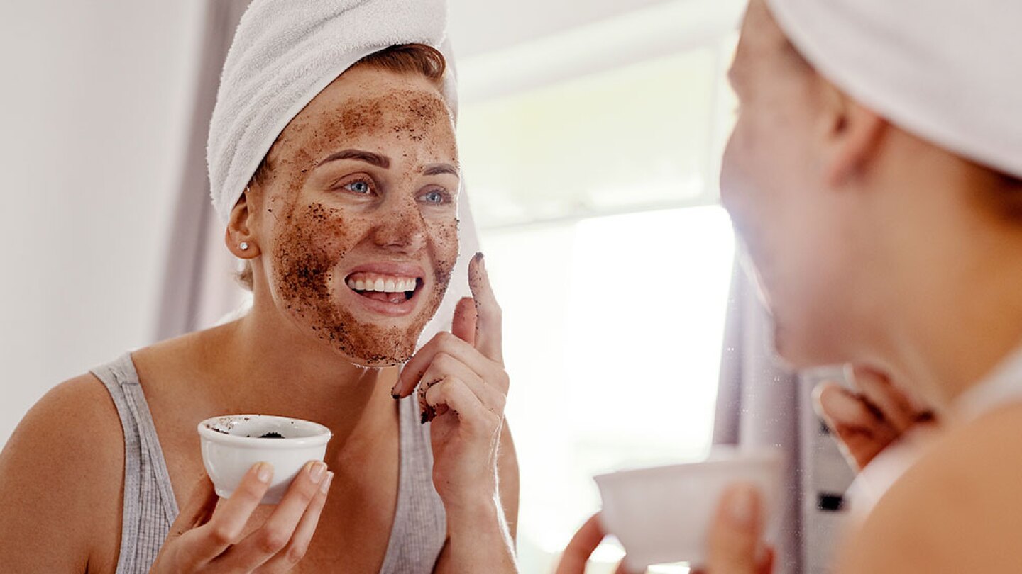 Masca de fata cu zat de cafea si ulei de masline