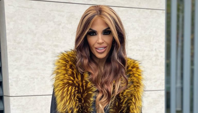 Raluca Bădulescu, despre sacrificiile pe care le face pentru garderoba ei: “Dacă îmi dai covrigi toată luna, îi mănânc liniștită și îmi iau ceva de îmbrăcat!” VIDEO EXCLUSIV