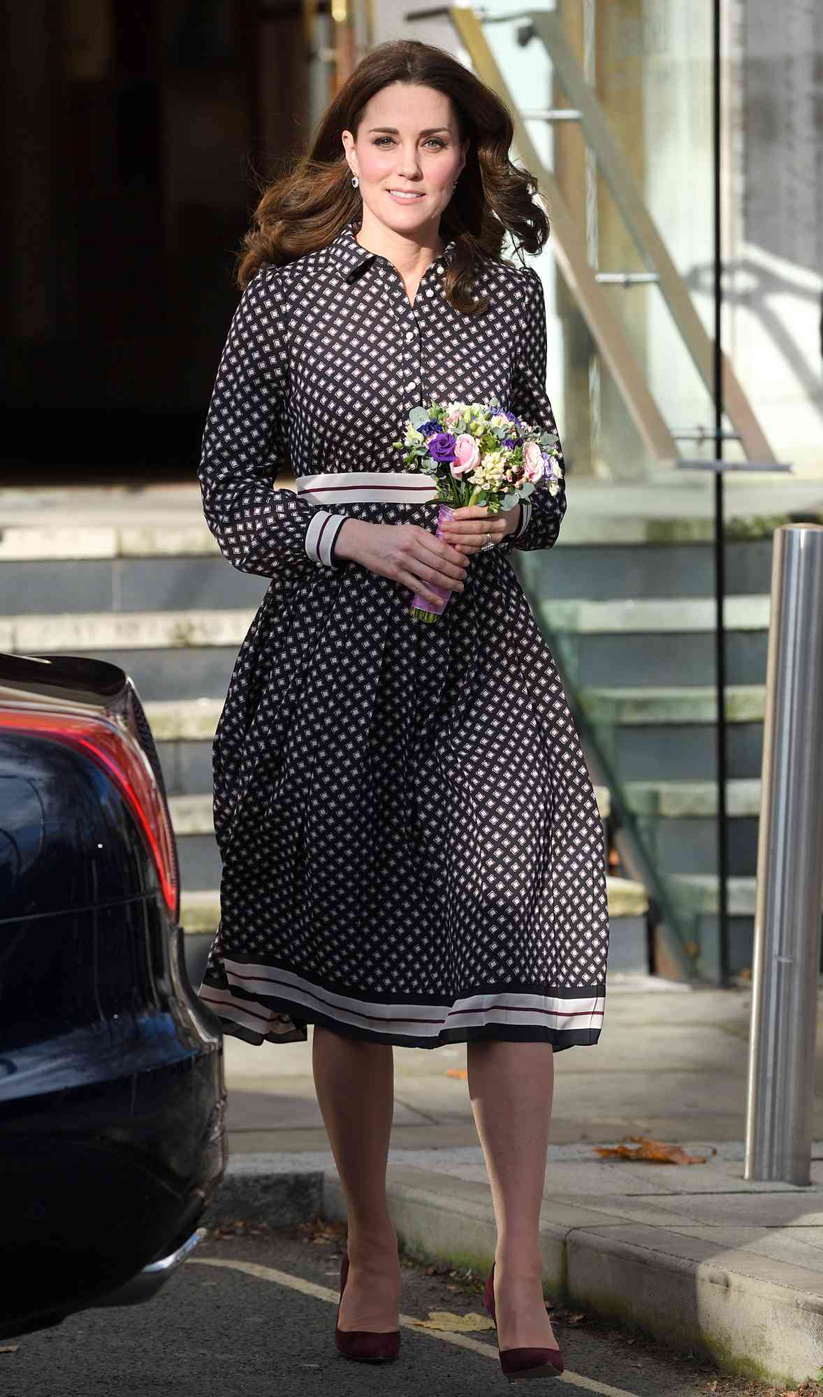 Rochie cu buline Kate Middleton