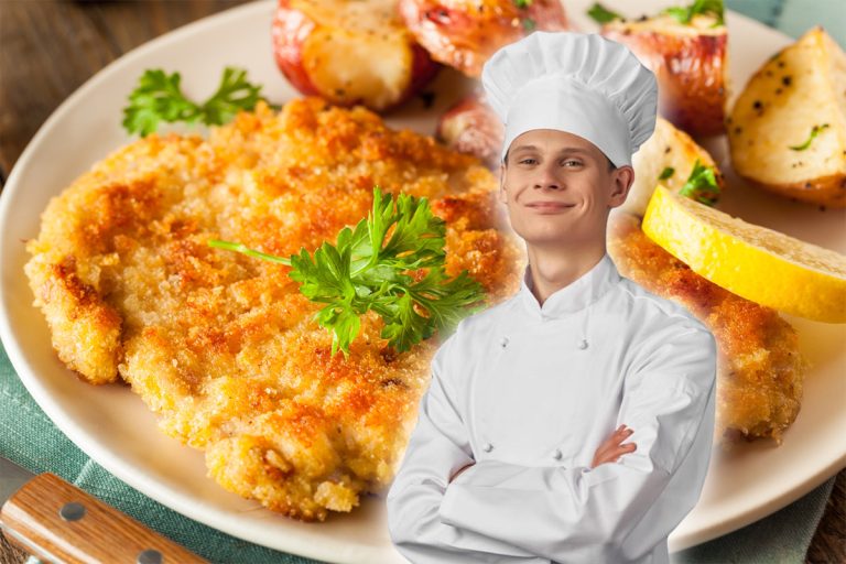 Puțini știu metoda asta. Ce să faci cu șnițelele înainte de a le prăji în tigaie. Așa ies foarte moi și pufoase