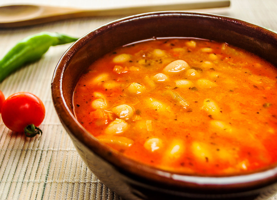 Când se pune sarea în ciorba de fasole, de fapt