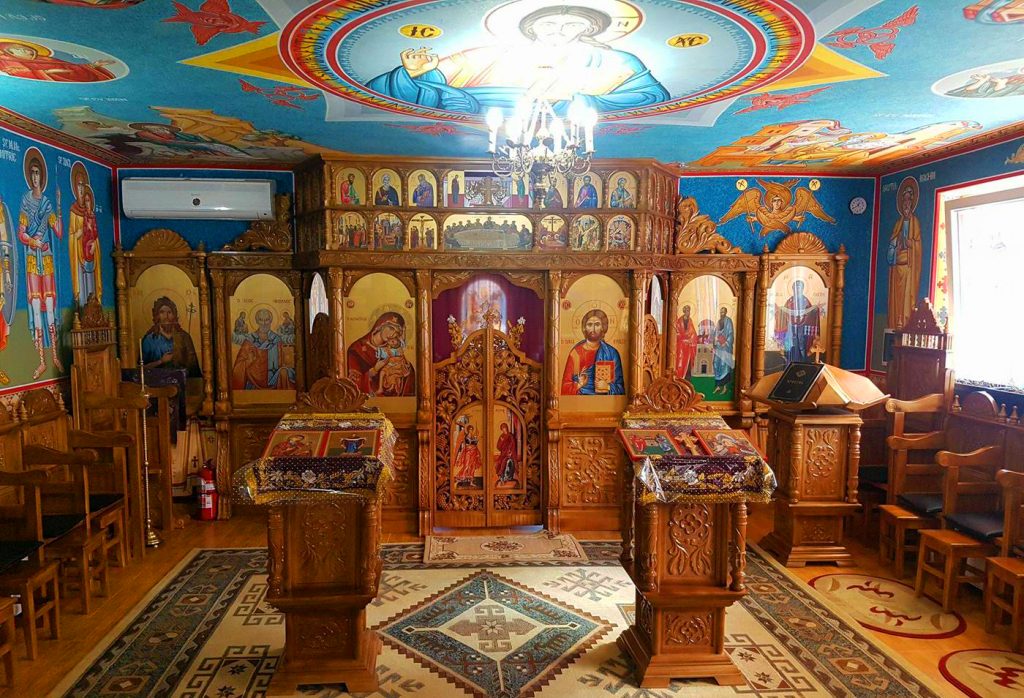 De ce femeile nu au voie in pantaloni la manastire. Putini stiu asta