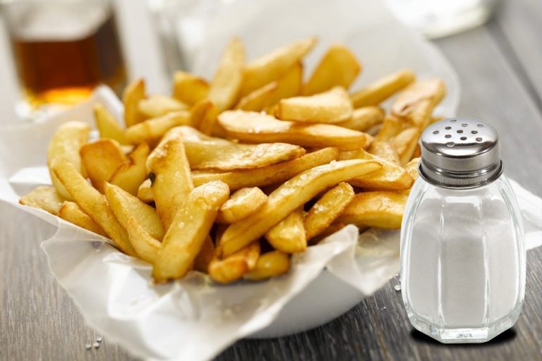 Secretul celor mai gustoși cartofi prăjiți. Ce trebui să faci înainte de a-i pune în tigaie, trucul de aur al marilor bucătari