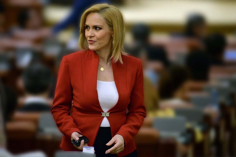 Salariul fabulos pe care Gabriela Firea îl pierde, după demisia din Guvern. Ce sumă apare menționată în declarația de avere