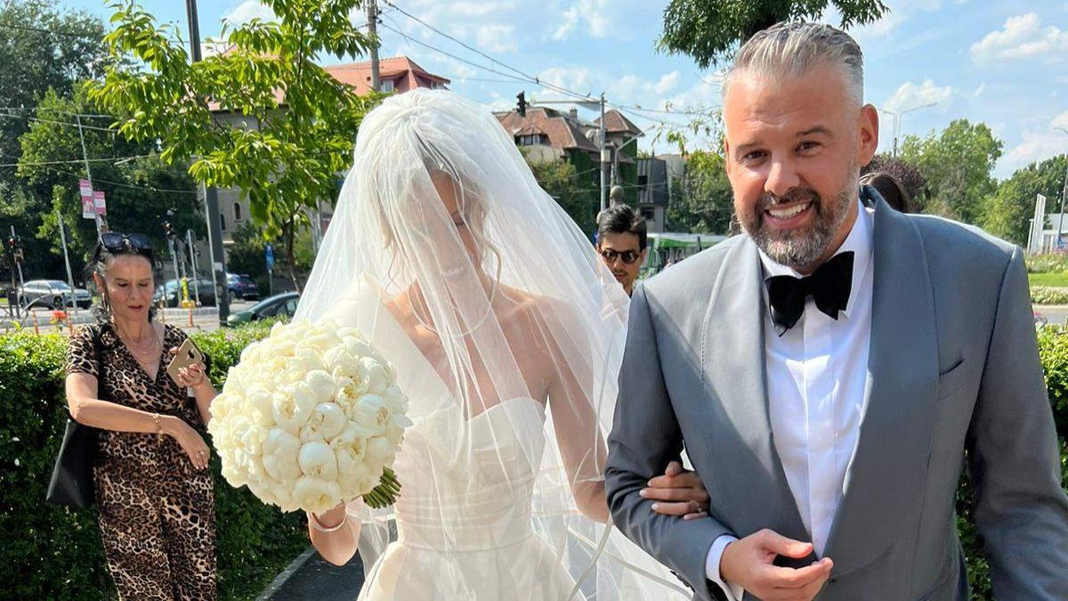 Dani Oțil și Gabriela Prisăcariu s-au cununat religios duminică, 30 iulie