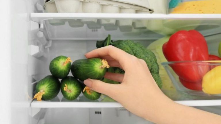 Nu mai ține castraveții în frigider. Greșeala pe care trebuie să o eviți, iată de ce