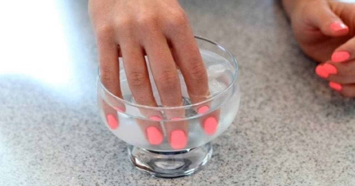 Trucul eficient pentru uscarea rapidă a ojei