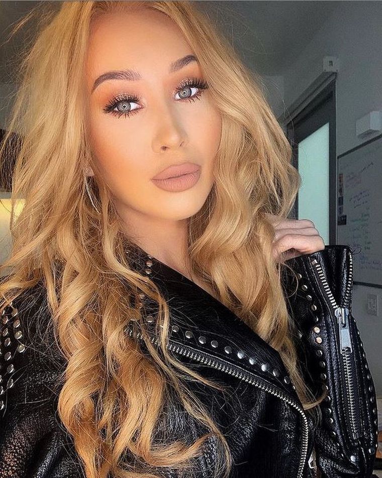 Xonia, detalii despre familia ei din Australia: “Mi-ar plăcea să fie mult mai aproape de mine”