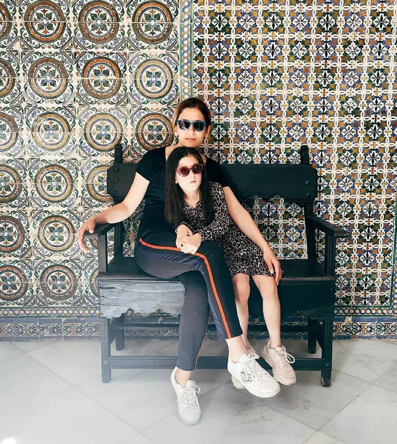 Amalia Enache si fetita ei 1