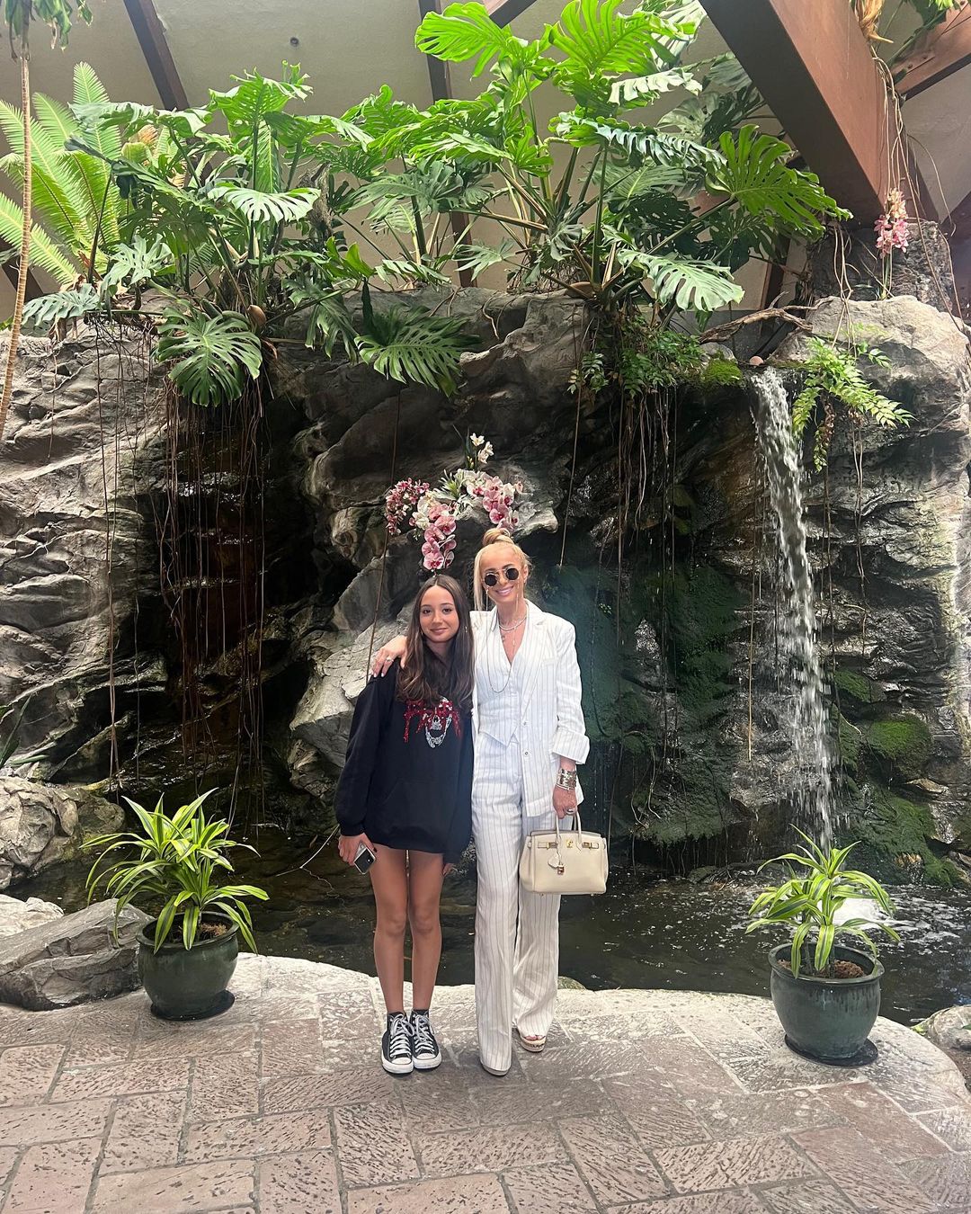 Anamaria Prodan si nepoata ei