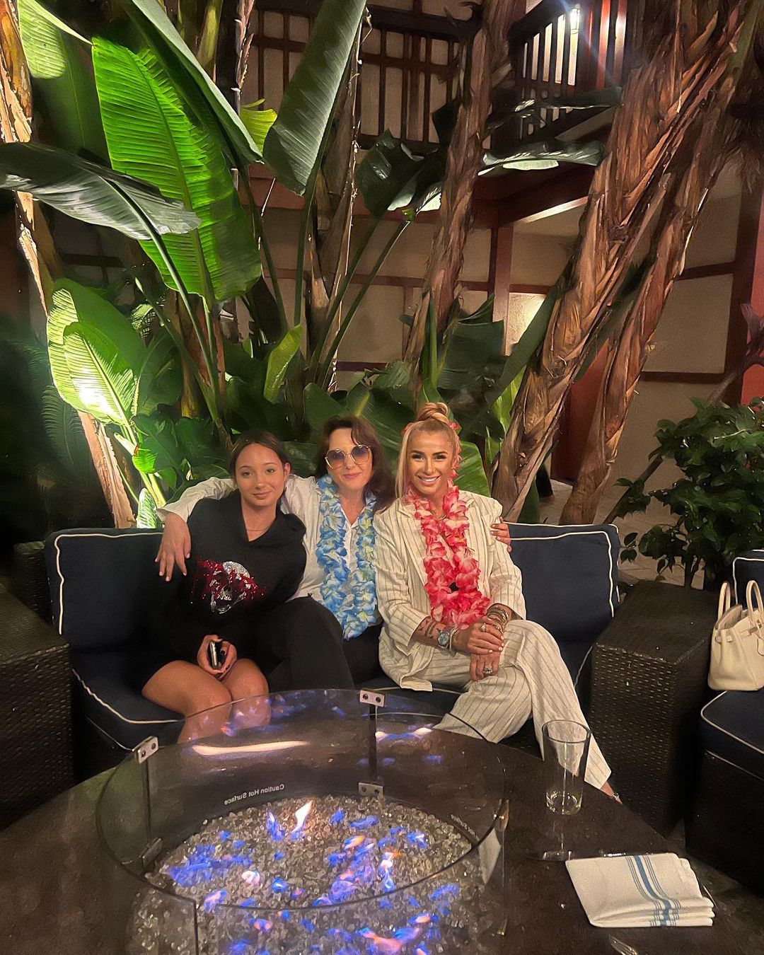 Anamaria Prodan, sora si nepoata ei