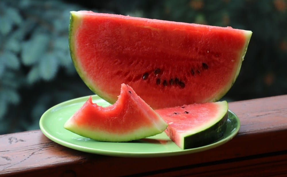 Beneficii și contraindicații ale consumului de pepene