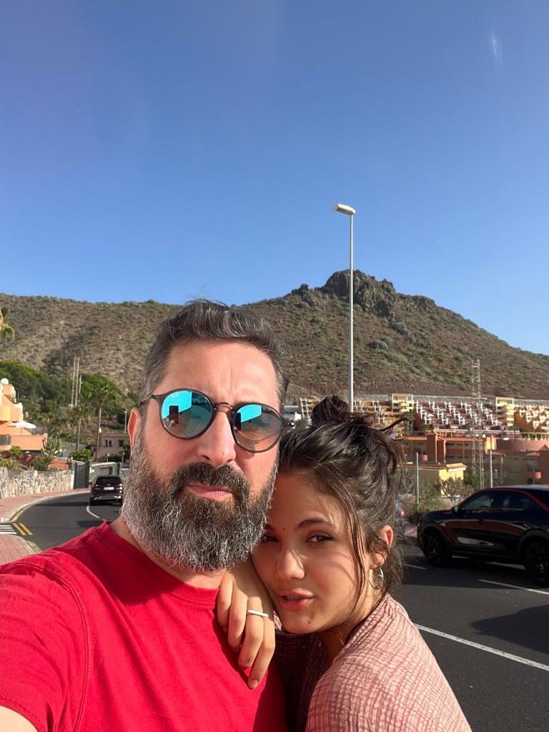 Cosmin Savu și-a luat fiica adolescentă și au plecat împreună într-o aventură prin Europa