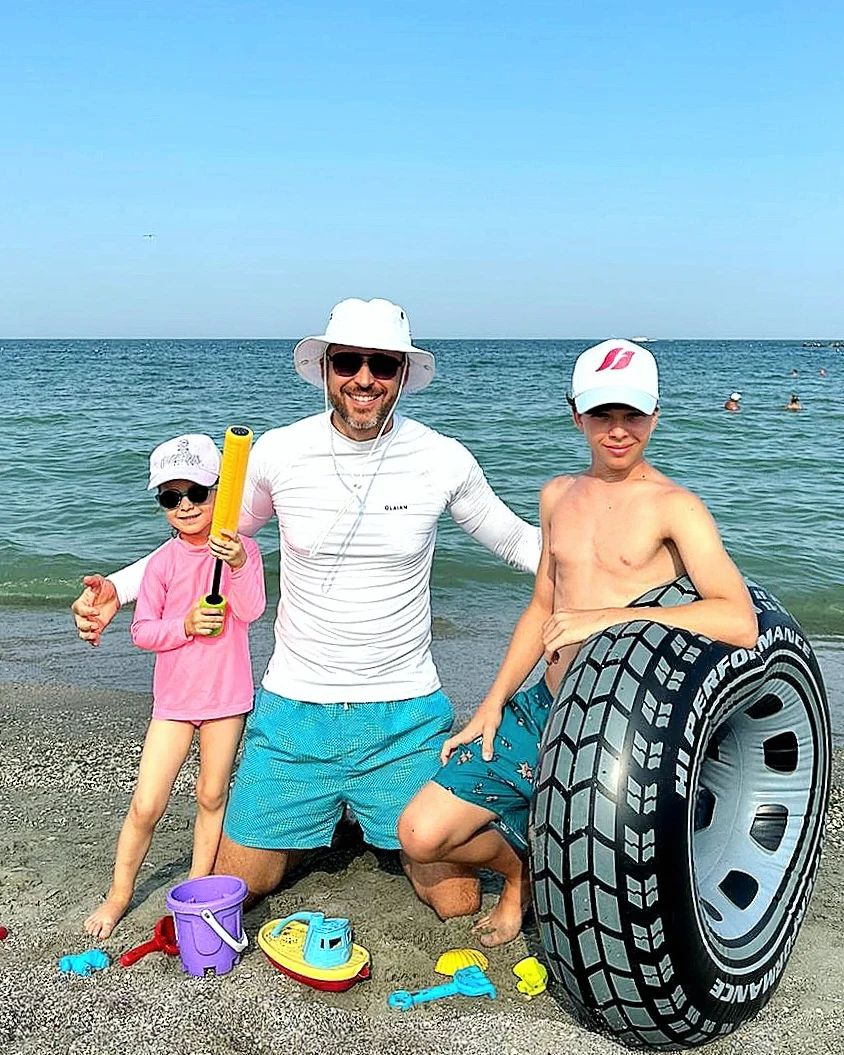 Dinu Maxer si copiii lui