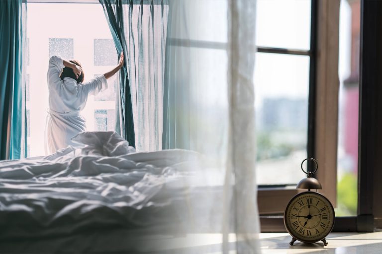 E bine sau nu să dormi cu geamul deschis? Efectele pe care sigur nu le-ai fi bănuit