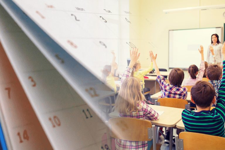 Interzis în toate școlile din România începând cu 11 septembrie. Ce nu vor mai avea voie să facă elevii