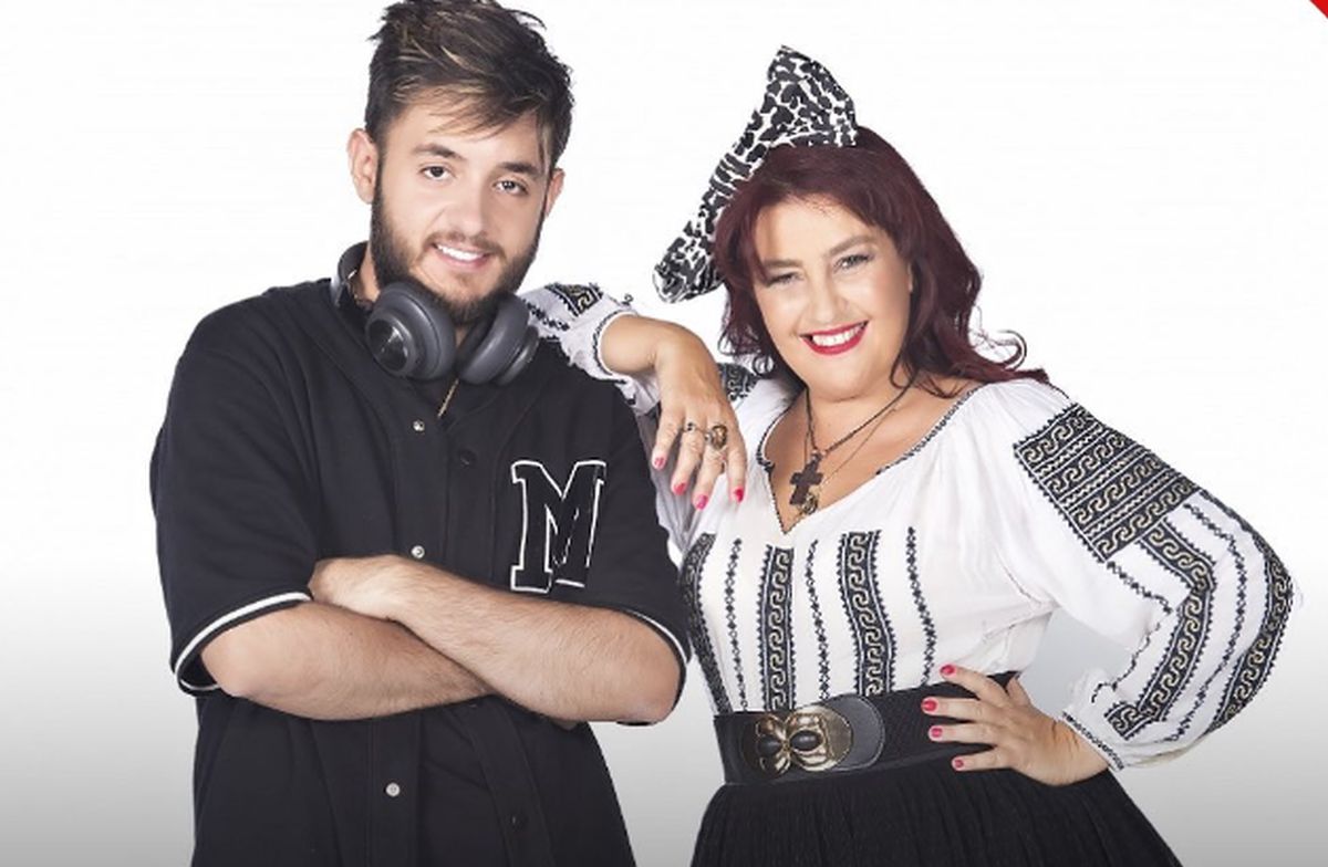 Ce face Johny Romano atunci când rudele îl roagă să cânte la vreo petrecere