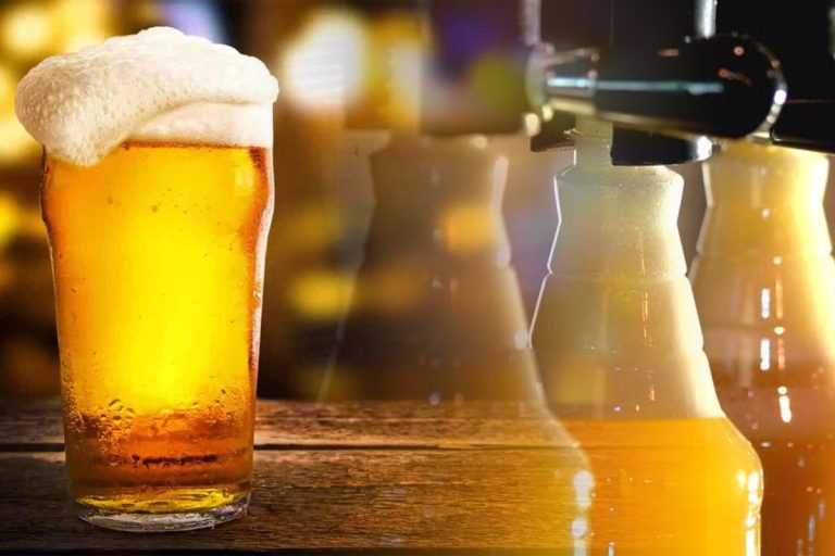 Nu mai bea niciodată berea direct din sticlă. De ce trebuie să renunți imediat la acest obicei