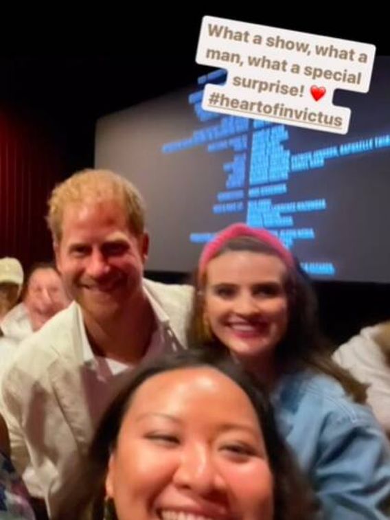 Printul Harry si fanele sale