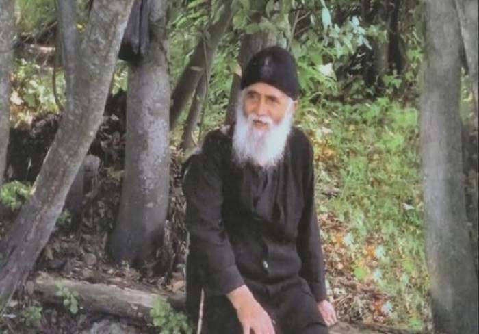 Profeția tulburătoare lăsată de părintele Paisie Aghioritul pentru România. Ce a prezis înainte să moară zdruncină lumea din temelii