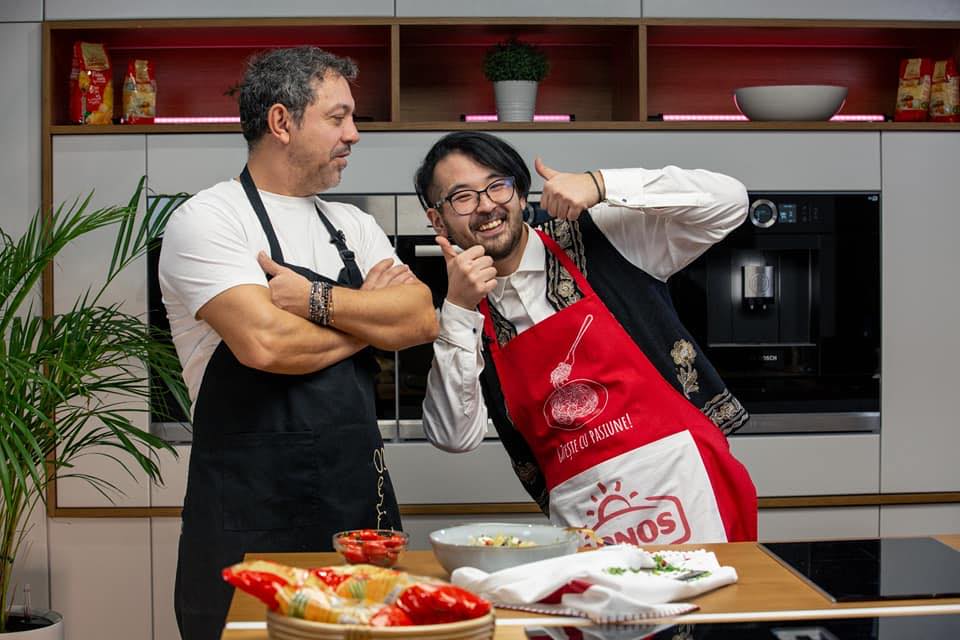 Rikito Watanabe va fi asistentul celor trei jurati