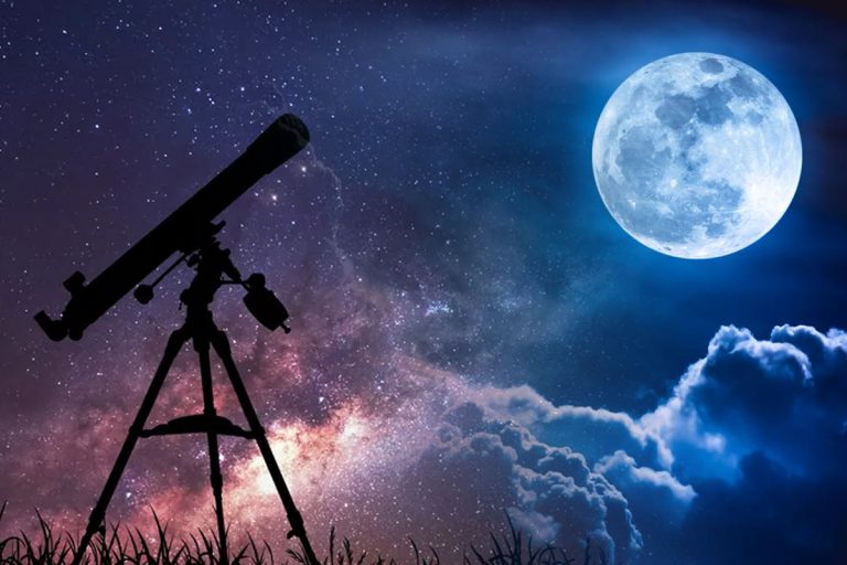 Superluna Albastră 2023. Când se poate vedea și de ce se numește așa