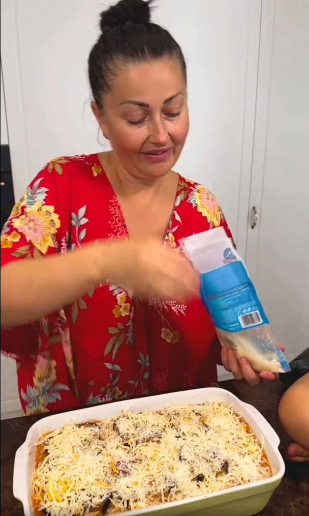 Trucul minunat al Gabrielei Cristea pentru cele mai delicioase vinete. Cu rețeta asta a cucerit internetul