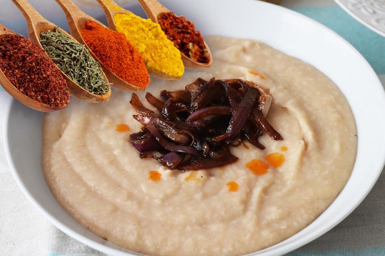 Secretul bucătarilor de top pentru cea mai bună fasole bătută. Ce să adaugi la final, după ce ai stins focul. Așa iese delicioasă și fină