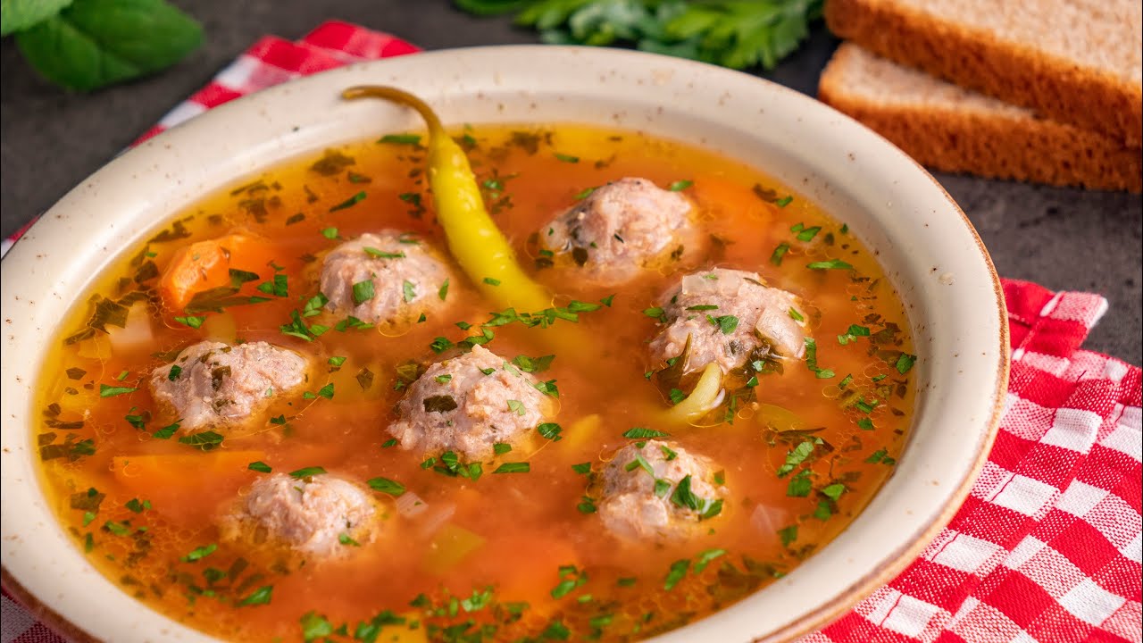 Câtă apă se pune la ciorba de perișoare