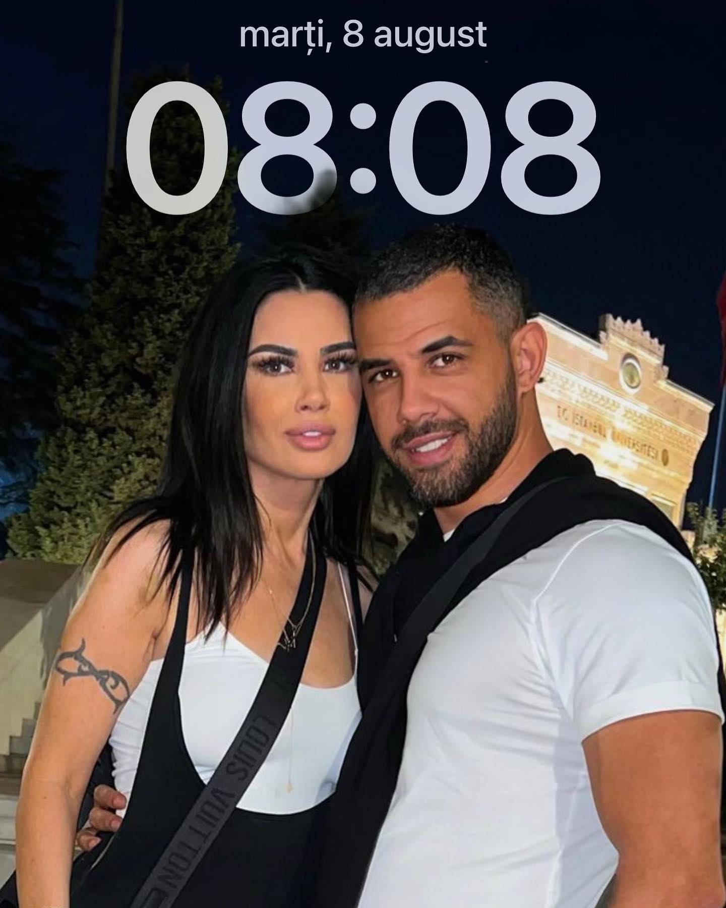 Mesajul postat de Alex Ashraf, la scurt timp de la zvonurile legate de divorțul de Oana Zăvoranu. Și-a dorit ca toată lumea se afle asta