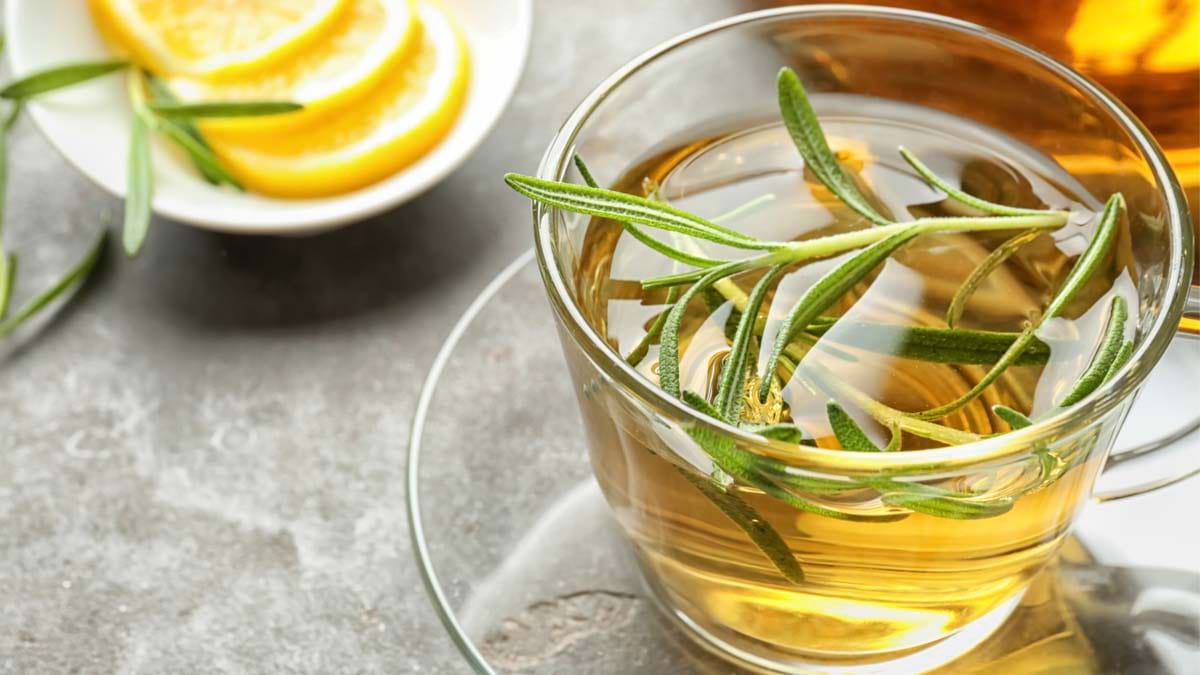 Amestecul ieftin care elimină mirosul de mâncare din casă. Trucul gospodinelor istețe cu rezultate uimitoare