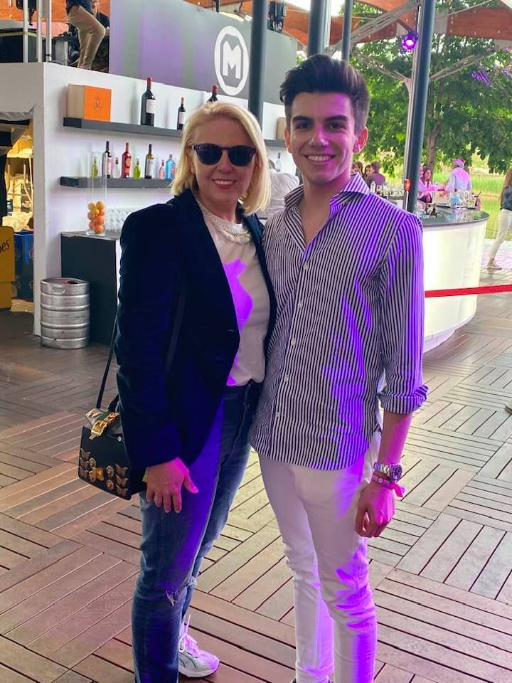 Ioana Valmar si fiul ei din căsnicia cu Calin Popescu Tariceanu