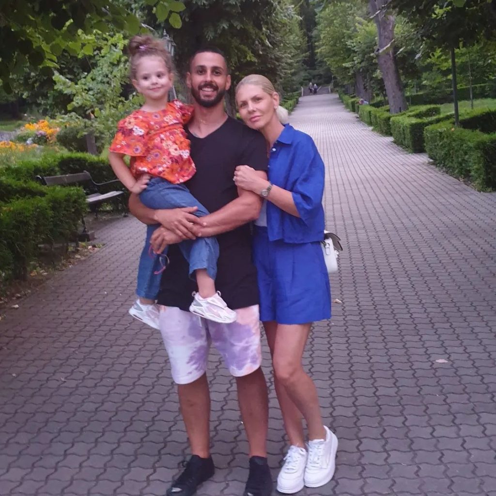 De cine s-a îndrăgostit Zaynab, fiica de numai 4 ani a Adinei Postelnicu